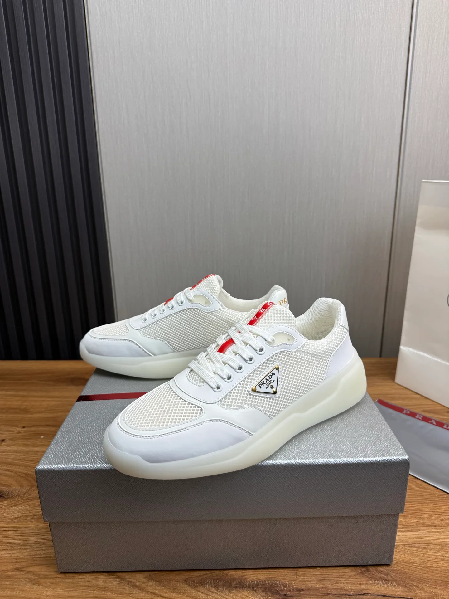 Factory price 620💰 [PRADA] Official website synchronizes new models, high-quality shipments ✔️Hot sale🔥 Original cowhide + cowhide lining, 1🆚1 replica, original bottom, 38-45 (men's 45 is custom-made and cannot be returned)